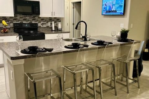 Casa en alquiler en Wimauma, Florida, 6 dormitorios, 240.52 m2 № 1804041 - foto 12