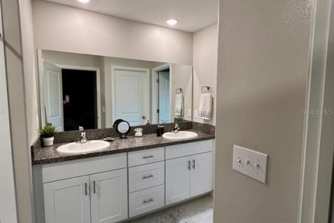 Casa en alquiler en Wimauma, Florida, 6 dormitorios, 240.52 m2 № 1804041 - foto 23