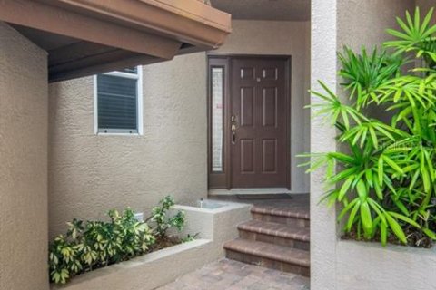 Touwnhouse à louer à Tampa, Floride: 3 chambres, 137.5 m2 № 2416593 - photo 5