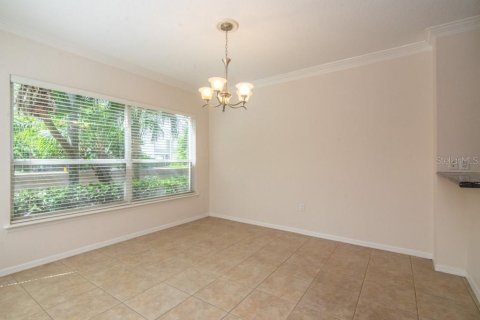 Touwnhouse à louer à Tampa, Floride: 3 chambres, 137.5 m2 № 2416593 - photo 10
