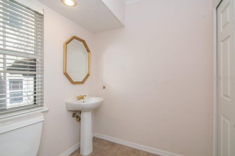 Touwnhouse à louer à Tampa, Floride: 3 chambres, 137.5 m2 № 2416593 - photo 26
