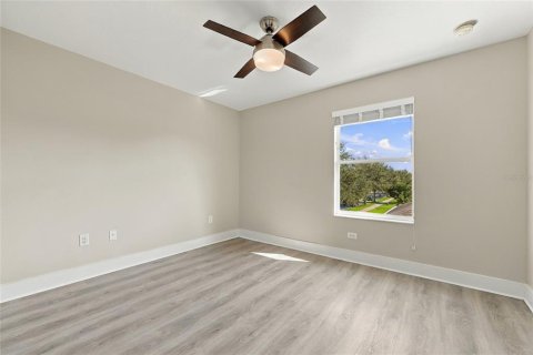 Adosado en venta en Winter Garden, Florida, 3 dormitorios, 162.67 m2 № 2429038 - foto 21