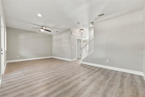 Adosado en venta en Winter Garden, Florida, 3 dormitorios, 162.67 m2 № 2429038 - foto 9