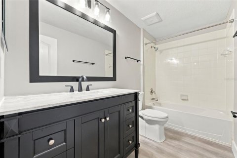 Adosado en venta en Winter Garden, Florida, 3 dormitorios, 162.67 m2 № 2429038 - foto 23