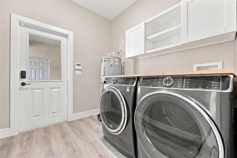 Adosado en venta en Winter Garden, Florida, 3 dormitorios, 162.67 m2 № 2429038 - foto 18