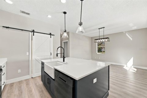 Adosado en venta en Winter Garden, Florida, 3 dormitorios, 162.67 m2 № 2429038 - foto 3