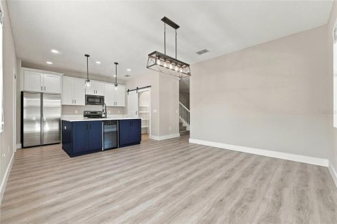 Adosado en venta en Winter Garden, Florida, 3 dormitorios, 162.67 m2 № 2429038 - foto 4