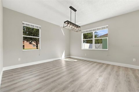 Adosado en venta en Winter Garden, Florida, 3 dormitorios, 162.67 m2 № 2429038 - foto 15