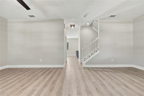 Adosado en venta en Winter Garden, Florida, 3 dormitorios, 162.67 m2 № 2429038 - foto 13