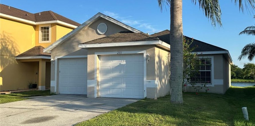Casa en Kissimmee, Florida 3 dormitorios, 124.67 m2 № 1850033