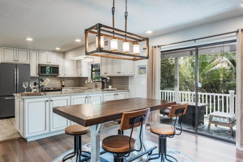 Casa en venta en Palm Harbor, Florida, 4 dormitorios, 232.81 m2 № 1592532 - foto 17