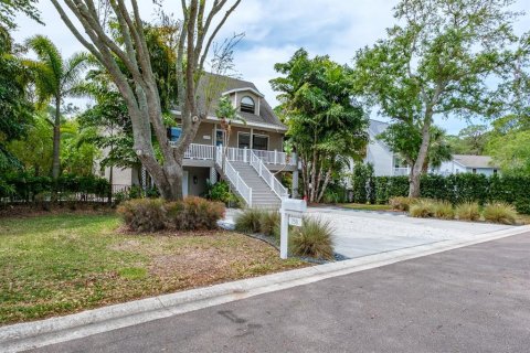 Casa en venta en Palm Harbor, Florida, 4 dormitorios, 232.81 m2 № 1592532 - foto 4