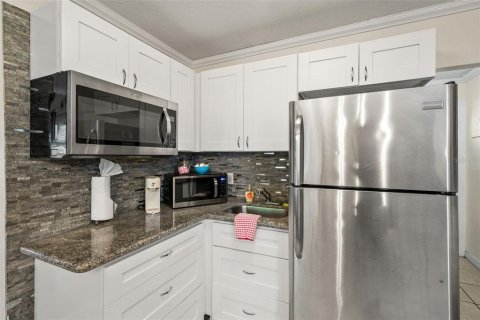 Villa ou maison à louer à Tampa, Floride: 1 chambre, 55.74 m2 № 2416698 - photo 8