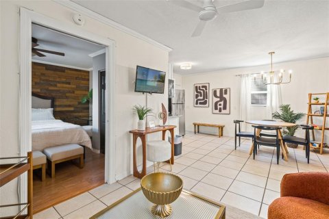 Villa ou maison à louer à Tampa, Floride: 1 chambre, 55.74 m2 № 2416698 - photo 13