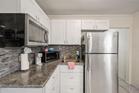 Villa ou maison à louer à Tampa, Floride: 1 chambre, 55.74 m2 № 2416698 - photo 10