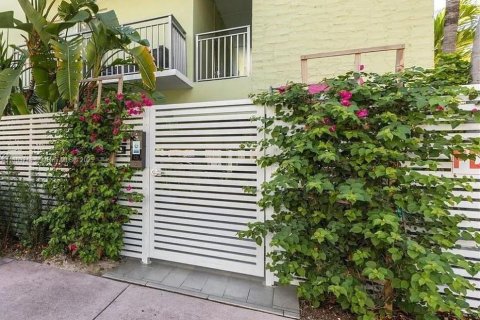 Copropriété à louer à Miami Beach, Floride: 1 chambre, 54.81 m2 № 1957598 - photo 2