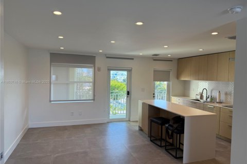 Copropriété à louer à Miami Beach, Floride: 1 chambre, 54.81 m2 № 1957598 - photo 14