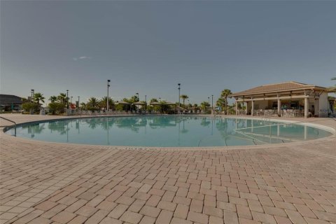 Townhouse in Davenport, Florida 4 bedrooms, 177.81 sq.m. № 2155612 - photo 24