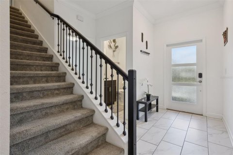 Townhouse in Davenport, Florida 4 bedrooms, 177.81 sq.m. № 2155612 - photo 3