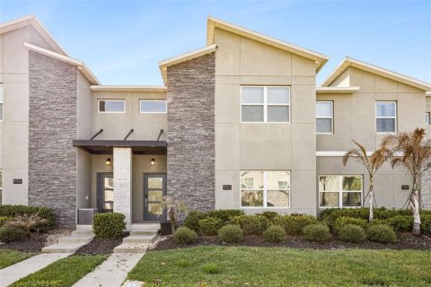 Adosado en Davenport, Florida 4 dormitorios, 177.81 m2 № 2155612