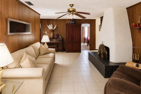 Casa en venta en Orlando, Florida, 4 dormitorios, 162.86 m2 № 2220061 - foto 9