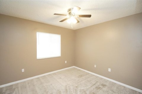 Villa ou maison à louer à Valrico, Floride: 3 chambres, 119.84 m2 № 2410477 - photo 16