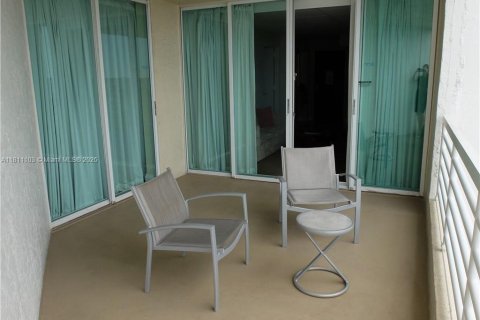 Condominio en venta en Fort Lauderdale, Florida, 1 dormitorio, 57.32 m2 № 1867085 - foto 9