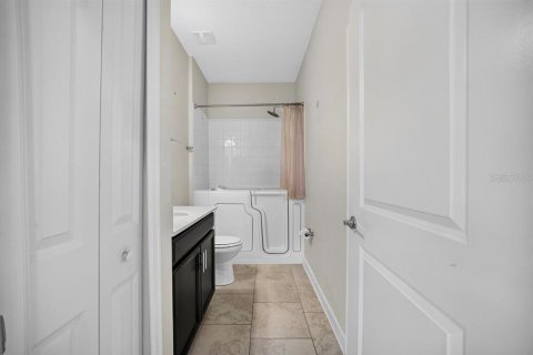 Villa ou maison à vendre à Clermont, Floride: 2 chambres, 139.63 m2 № 2330947 - photo 29