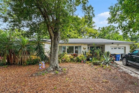 Casa en Clearwater, Florida 2 dormitorios, 103.77 m2 № 2113771