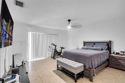 Купить виллу или дом в Хайалиа, Флорида 3 спальни, 149.76м2, № 1896528 - фото 16