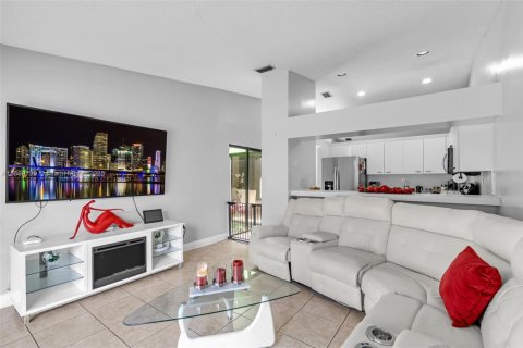 Купить виллу или дом в Хайалиа, Флорида 3 спальни, 149.76м2, № 1896528 - фото 11