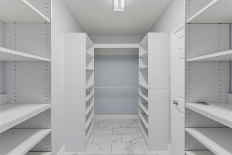 Villa ou maison à vendre à Lakeland, Floride: 5 chambres, 297.29 m2 № 2407110 - photo 23
