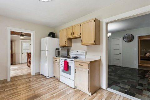 Casa en venta en Apopka, Florida, 4 dormitorios, 230.03 m2 № 2358195 - foto 20