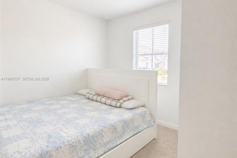 Townhouse in Homestead, Florida 4 bedrooms, 163.23 sq.m. № 2060698 - photo 9