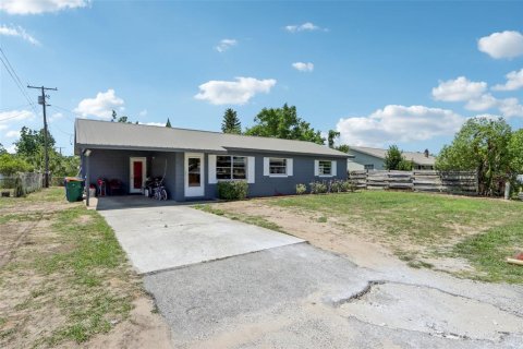 House in Tavares, Florida 3 bedrooms, 95.22 sq.m. № 1736548 - photo 2