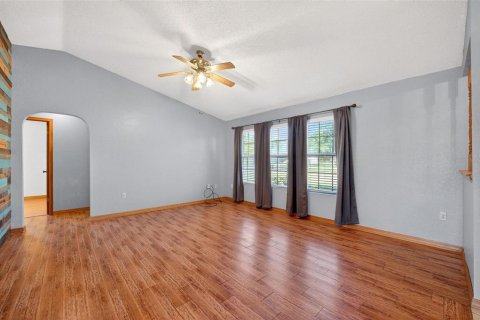 Casa en venta en Mount Dora, Florida, 4 dormitorios, 157.19 m2 № 2142503 - foto 6