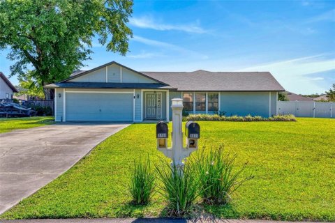 Casa en Mount Dora, Florida 4 dormitorios, 157.19 m2 № 2142503