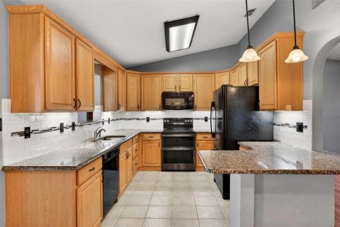 Casa en venta en Mount Dora, Florida, 4 dormitorios, 157.19 m2 № 2142503 - foto 13