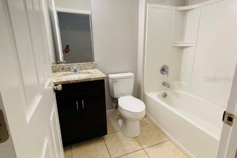 House in Kissimmee, Florida 2 bedrooms, 85.75 sq.m. № 2105315 - photo 24