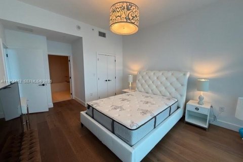 Condominio en venta en Miami Beach, Florida, 2 dormitorios, 96.15 m2 № 2031698 - foto 6