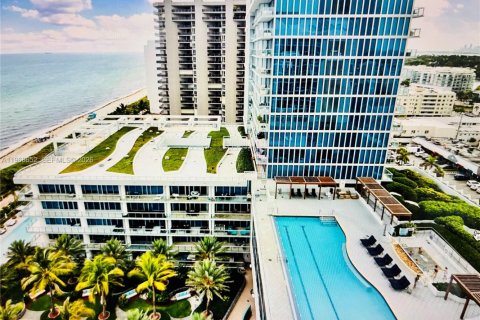 Condominio en venta en Miami Beach, Florida, 2 dormitorios, 96.15 m2 № 2031698 - foto 23