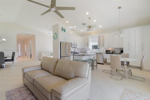 Casa en venta en West Palm Beach, Florida, 3 dormitorios, 184.32 m2 № 1957024 - foto 6