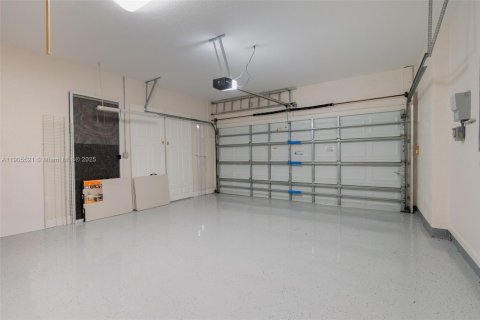 Casa en venta en West Palm Beach, Florida, 3 dormitorios, 184.32 m2 № 1957024 - foto 24