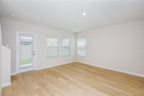 Townhouse in Haines City, Florida 4 bedrooms, 173.36 sq.m. № 1690887 - photo 7