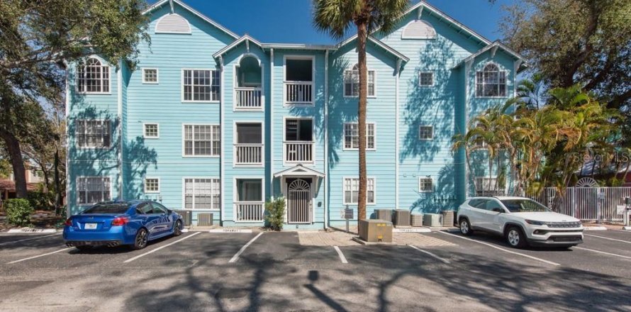 Condominio en Tampa, Florida, 2 dormitorios  № 2110866