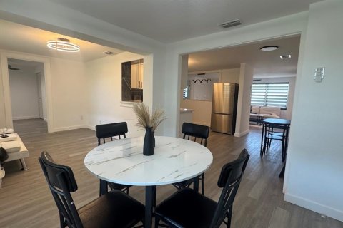 Casa en venta en New Port Richey, Florida, 3 dormitorios, 123.37 m2 № 1902852 - foto 15