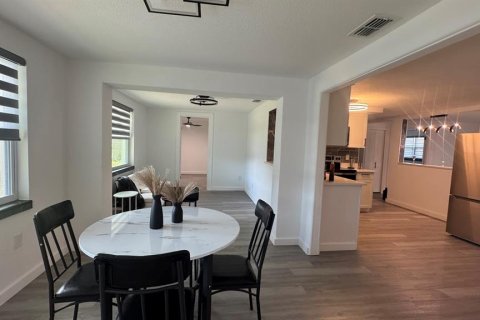 Casa en venta en New Port Richey, Florida, 3 dormitorios, 123.37 m2 № 1902852 - foto 8