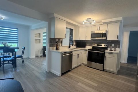 Casa en venta en New Port Richey, Florida, 3 dormitorios, 123.37 m2 № 1902852 - foto 14