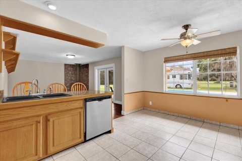 Casa en venta en Orange City, Florida, 3 dormitorios, 167.04 m2 № 1810804 - foto 7