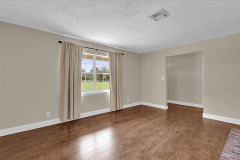 Casa en venta en Orange City, Florida, 3 dormitorios, 167.04 m2 № 1810804 - foto 9